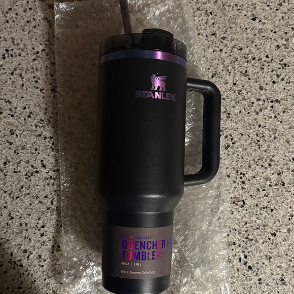 Stanley Accessories - Stanley Black Chroma Quencher Tumbler